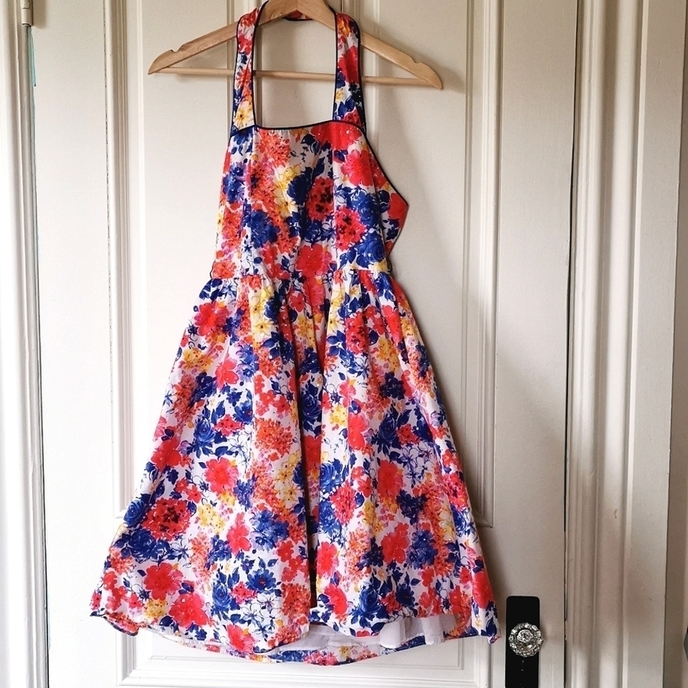 Bloome de jeune fille cottagecore halter formal girls dress. Size 16